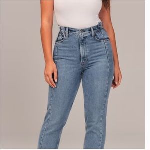 Ultra High Rise 90s Straight Jean Curve Love